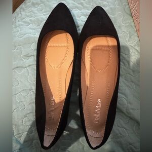 Bella Marie Elegant Black Suede Flats